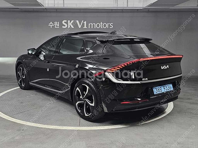 EV6 중고 EV6 중고차 검정색 2024년식 50,570km 롱레인지 AWD 어스 주말 출고가능--4